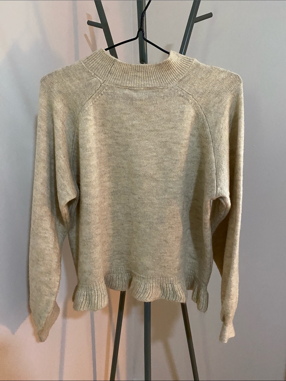 Mango Cream Ruffle-Hem Crewneck Sweater - Picture 2 of 4